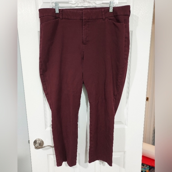 Old Navy Wine High-Rise Pixie Secret-Smooth Pockets Pant in Size 18 - Picture 1 of 11